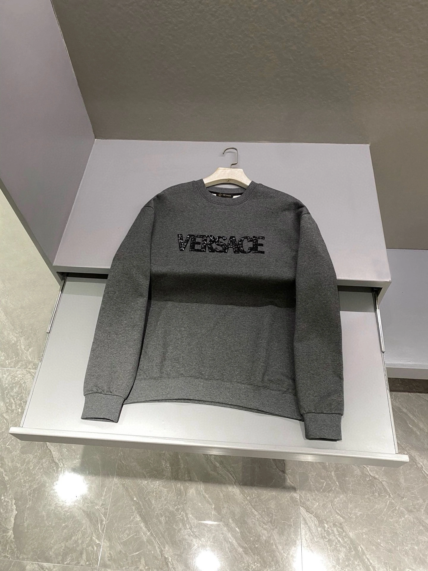 wg.luxury-- V5rs135 embroidery oversized item:E-F361B1748